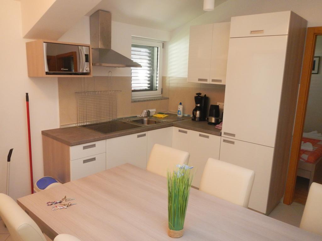 Apartments Eva Malinska Cameră foto