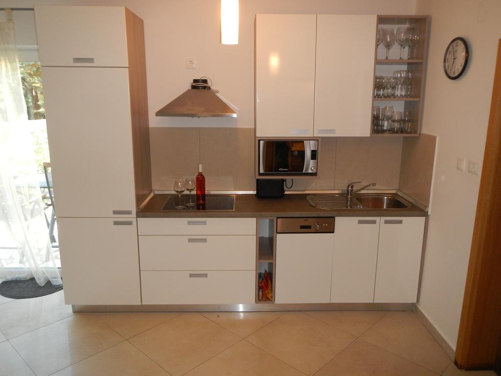 Apartments Eva Malinska Cameră foto